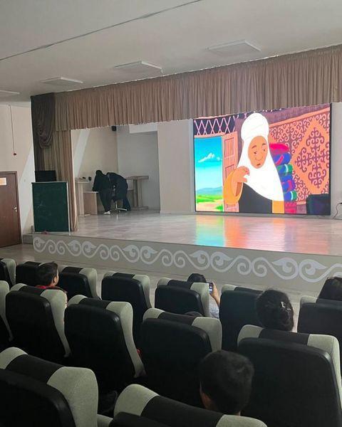 Оқушылардың күзгі демалысын тиімді ұйымдастыру үшін,  мектептің мәжіліс залында 1 сынып оқушыларына “Батыр бала” мультфильмін көрсетті